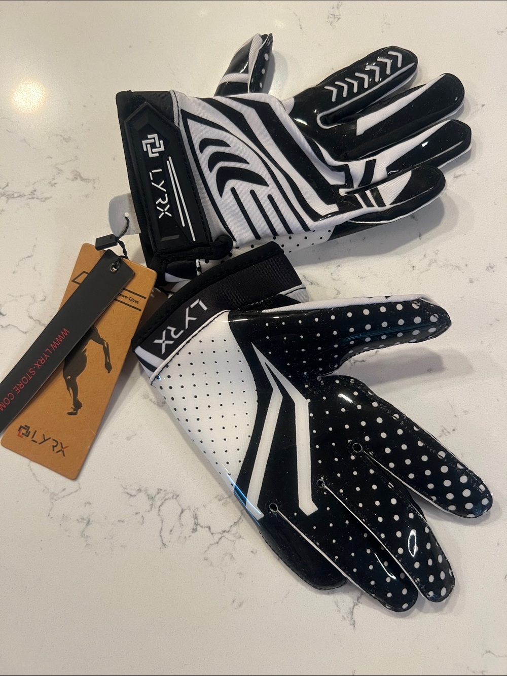 Kids Black & White Grip Gloves